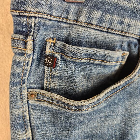 Dear John Denim Shorts Womens Size 29 Blue Medium Wash Stretch 5” Inseam EUC - Picture 4 of 15